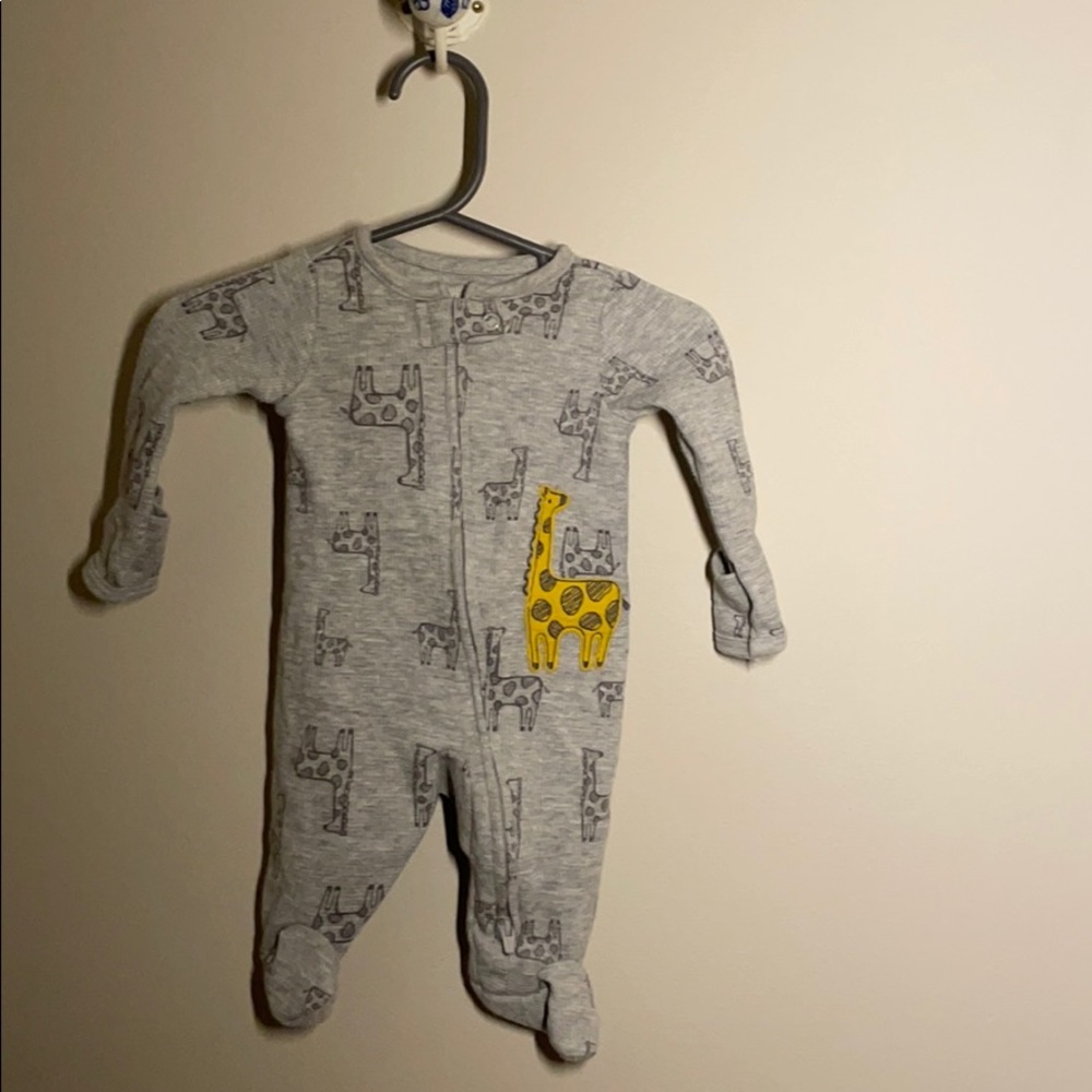 Super cute Giraffe duel zip Onsie